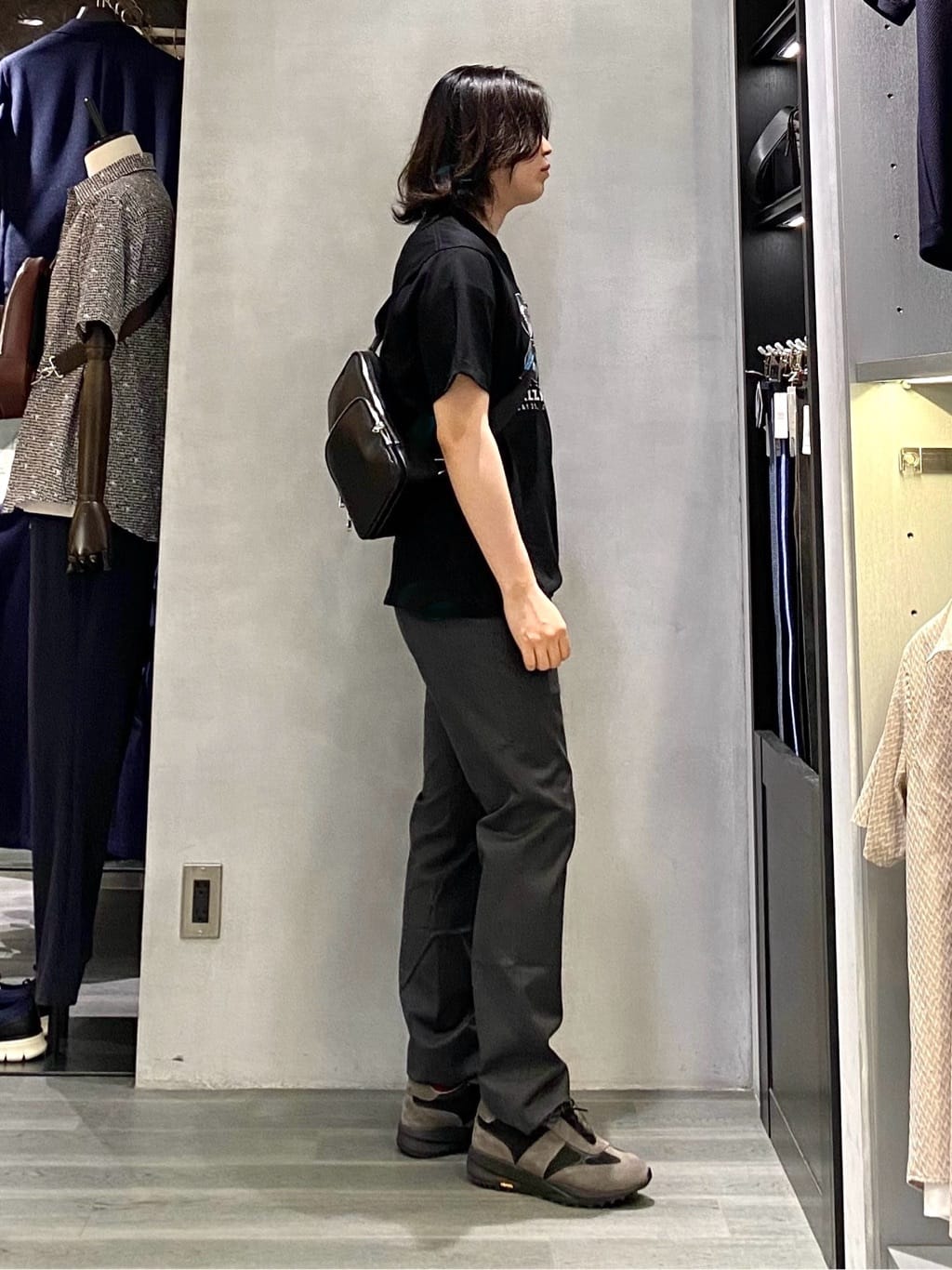nishiさんの「TAKEO KIKUCHI｜【全7サイズ&times;8色展開！】トップマルチヘリンボン パンツ」を使ったコーディネート