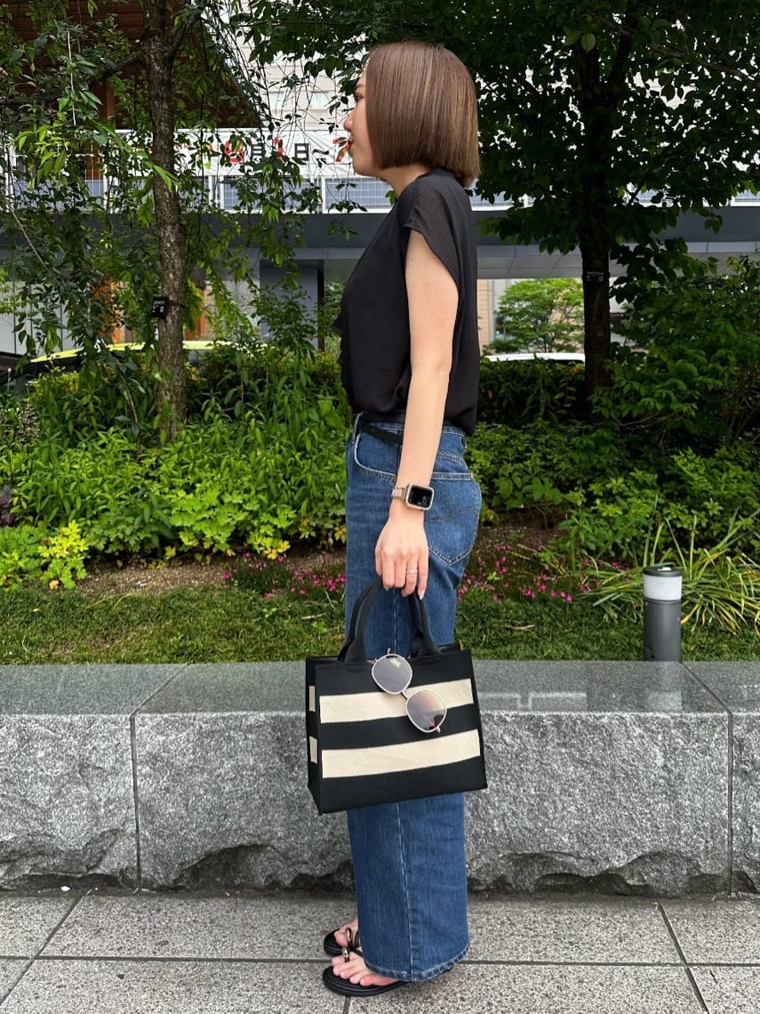 サン市川さんの「grove｜【Lee&times;grove別注】WIDE DENIM PANTS」を使ったコーディネート