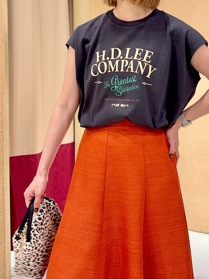 さち。さんの「grove｜【Lee&times;grove別注】PRINT　SLEEVELESS T-SHIRTS」を使ったコーディネート