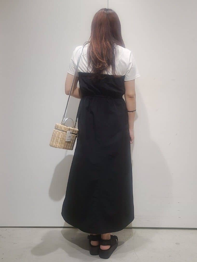 hmさんの「OPAQUE.CLIP｜ドッキングワンピース【洗濯機洗い可】」を使ったコーディネート