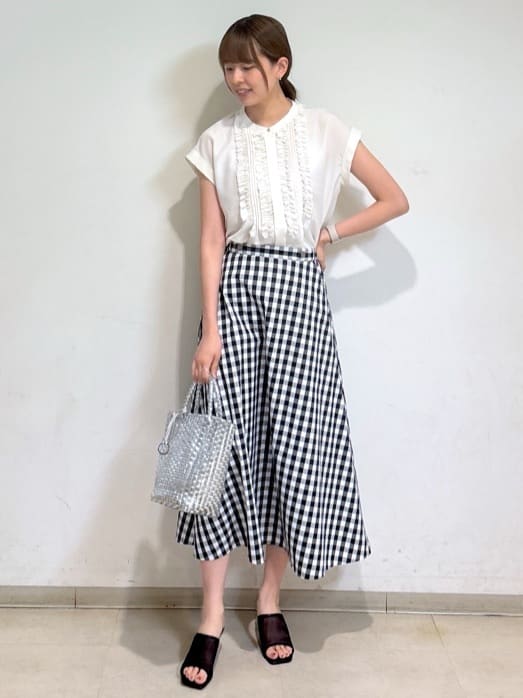yukaさんの「UNTITLED｜メタリックメッシュトート」を使ったコーディネート
