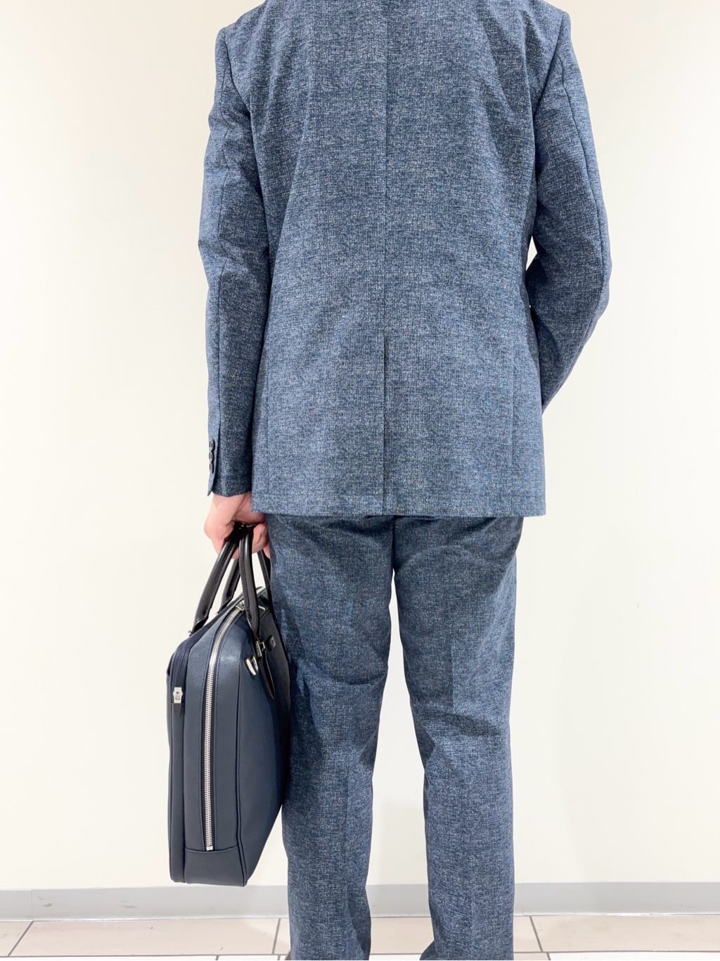 及川さんの「TAKEO KIKUCHI｜【抗菌防臭】COOL DOTS（R）ドビープリント ジャケット」を使ったコーディネート