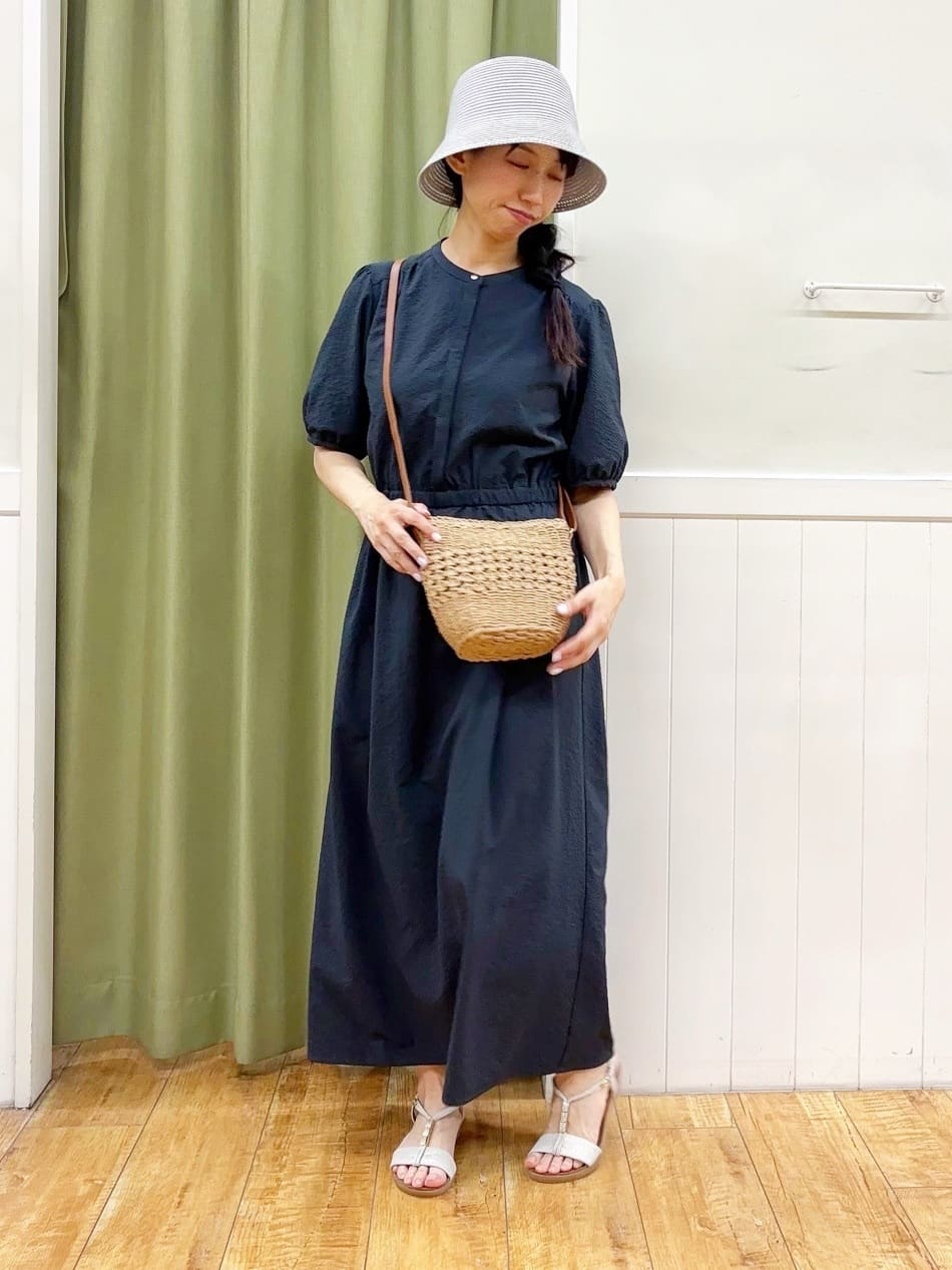 ゆうさんの「SHOO･LA･RUE｜ニュアンスデザインがこなれ見え 刺繍デザイン シアーカーディガン」を使ったコーディネート