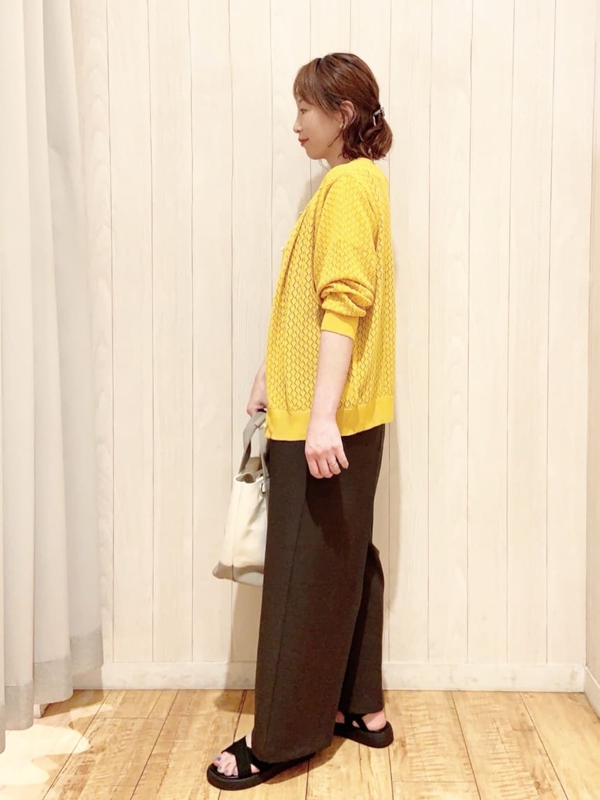 あいこさんの「SHOO･LA･RUE｜【S-LL】大人のラメ感 テレコ半袖トップス」を使ったコーディネート