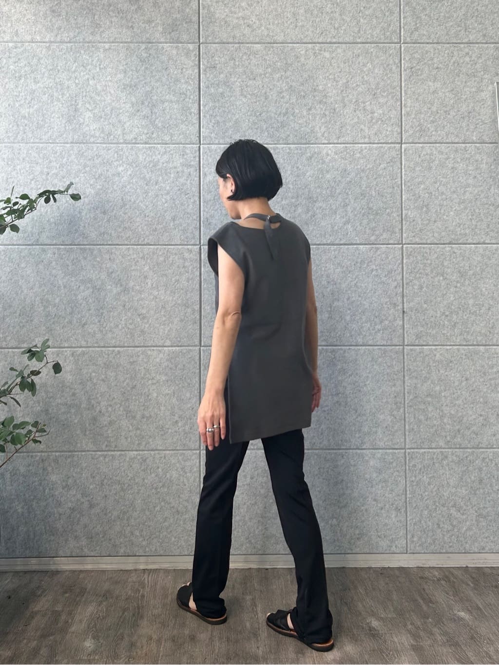 yukoさんの「CODE A｜pile cutout tee」を使ったコーディネート