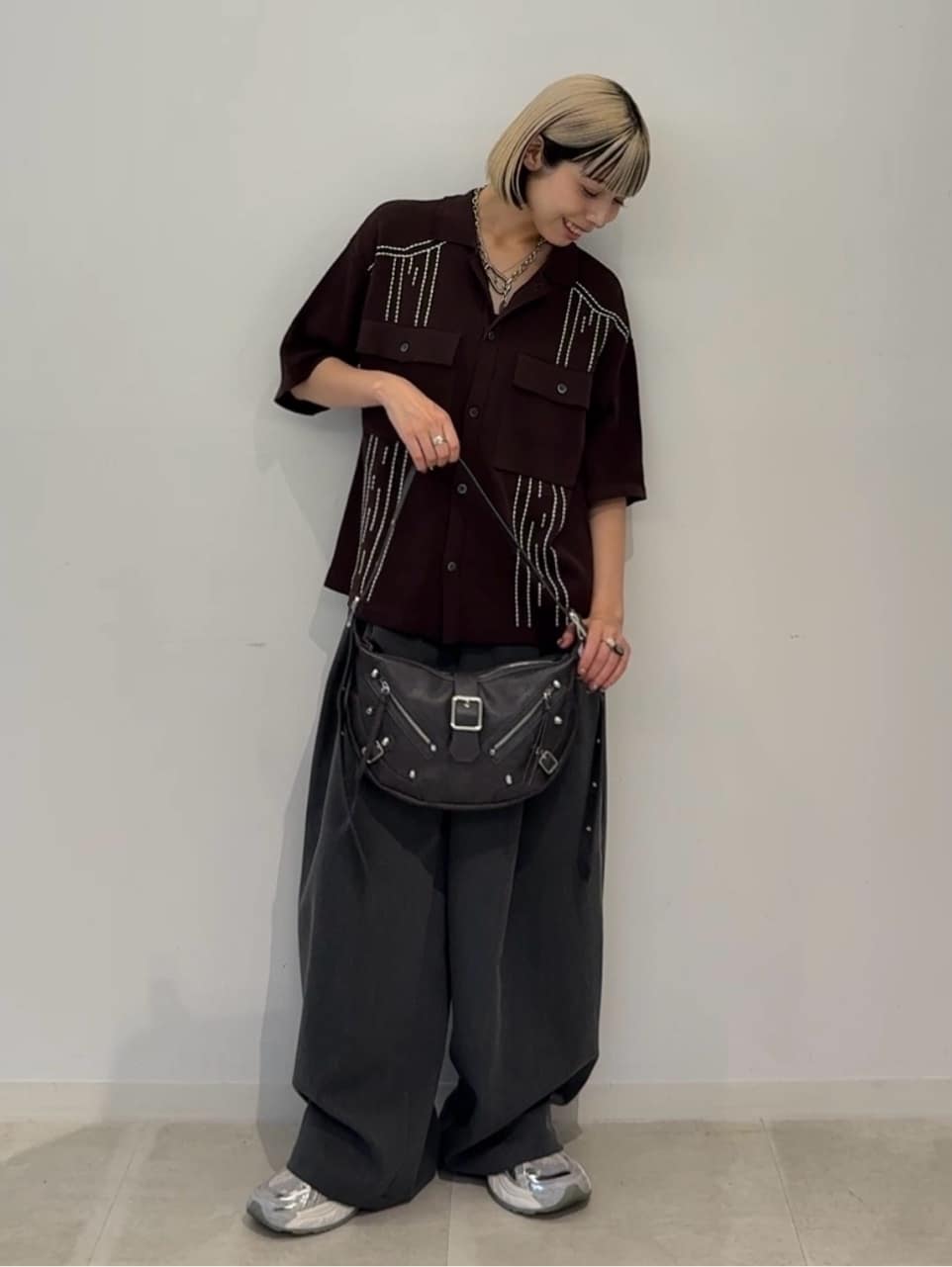 川本葵さんの「tk.TAKEO KIKUCHI｜ウェスタンポロカーディガン」を使ったコーディネート
