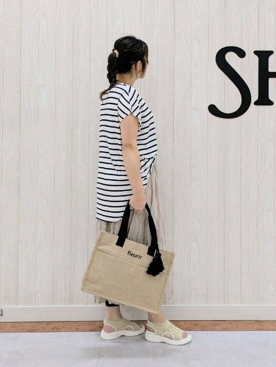 さくみぃさんの「SHOO･LA･RUE｜◆ナチュラルなシワ加工が大人見え エアリーロングスカート」を使ったコーディネート