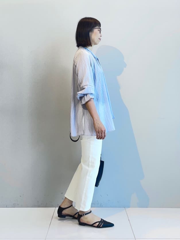 murayamaさんの「INDIVI｜◆【合皮】クロスストラップ フラットサンダル」を使ったコーディネート