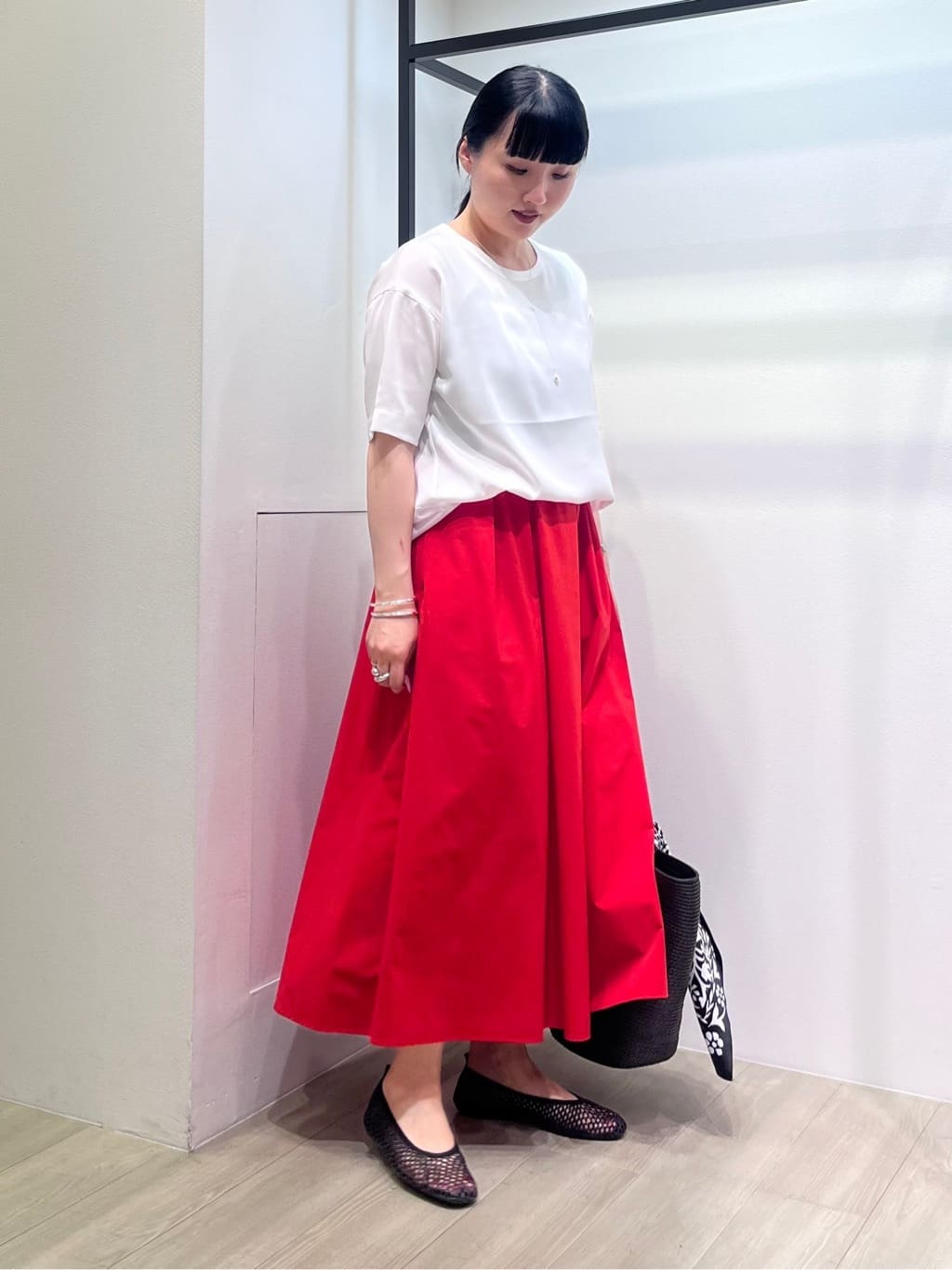 hasuさんの「INDIVI｜ダブルラインバングル」を使ったコーディネート