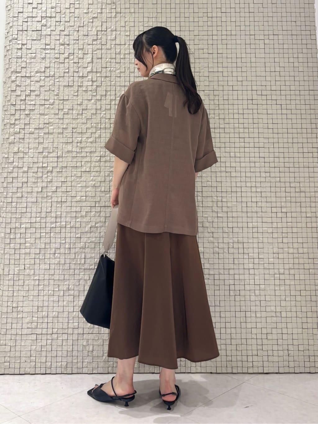 ibukiさんの「INDIVI｜◆【洗える／メッシュ素材】リネンライク半袖ダブルジャケット」を使ったコーディネート