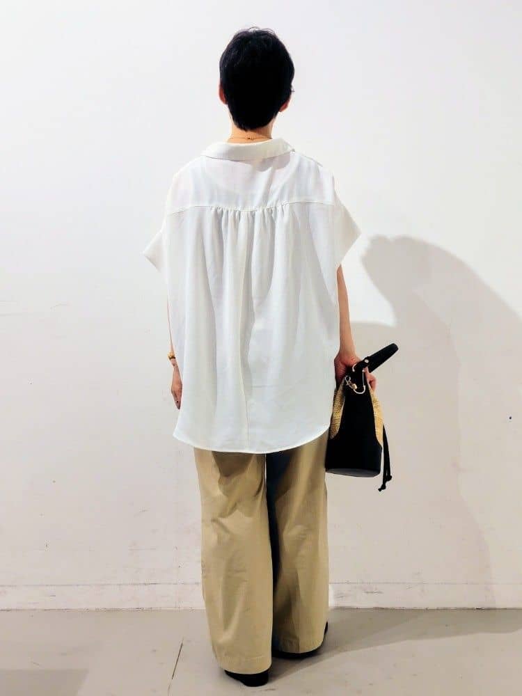 kodamaさんの「THE SHOP TK｜◆スキッパーシャツ【防シワ/接触冷感/洗濯機OK/セットアップ可】」を使ったコーディネート