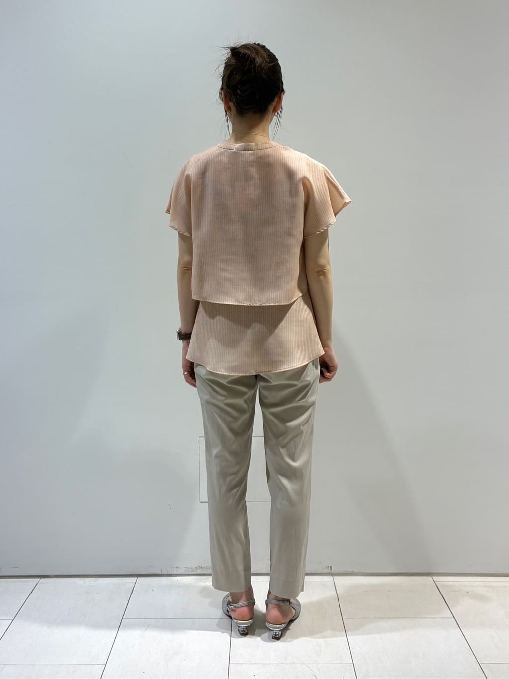 KAOさんの「INDIVI｜◆【合皮／マルチWAY／サブバッグ付】ミニショルダーバッグ」を使ったコーディネート