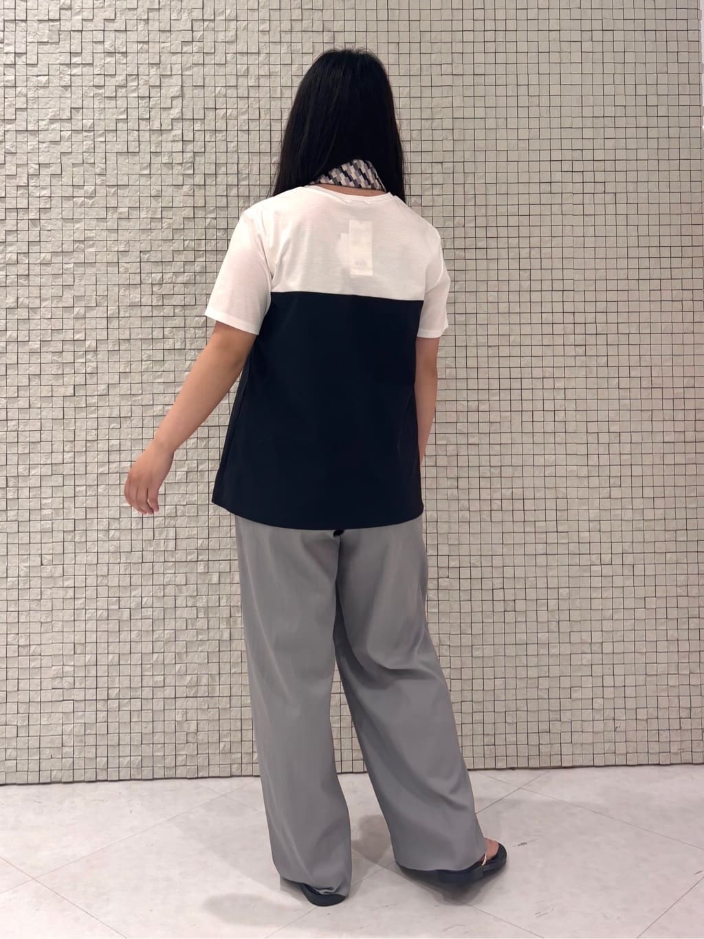 MEGUMIさんの「INDIVI｜【洗える】ビスチェレイヤード風トップス」を使ったコーディネート