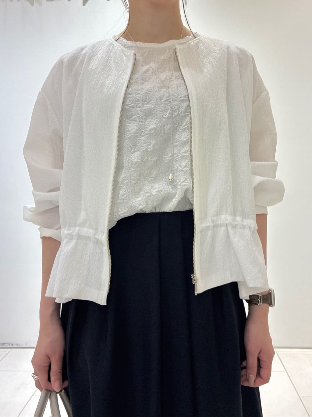 KAOさんの「INDIVI｜◆【合皮／マルチWAY／サブバッグ付】ミニショルダーバッグ」を使ったコーディネート