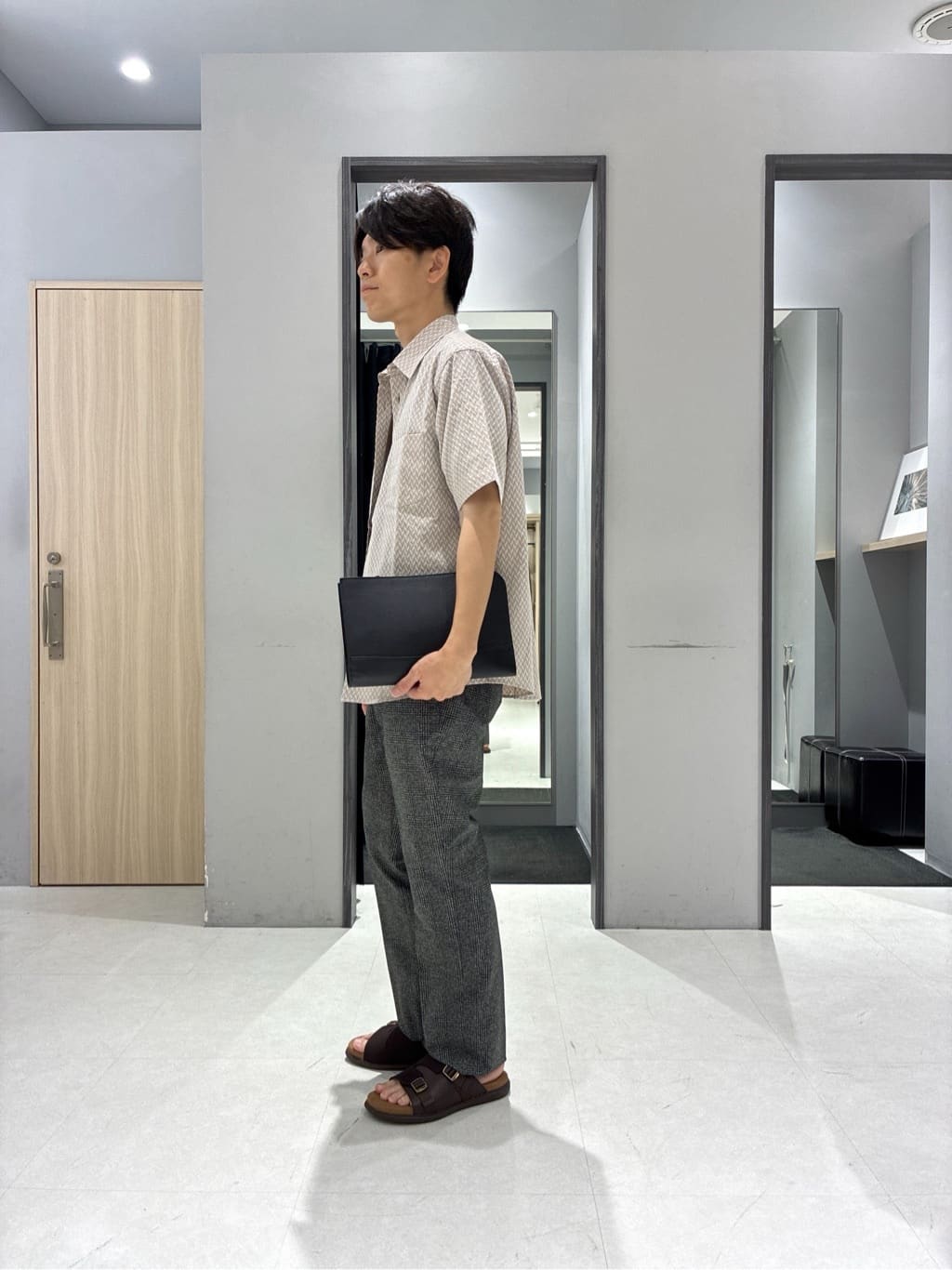わいずみさんの「TAKEO KIKUCHI｜【抗菌防臭】COOL DOTS（R）ドビープリント パンツ」を使ったコーディネート