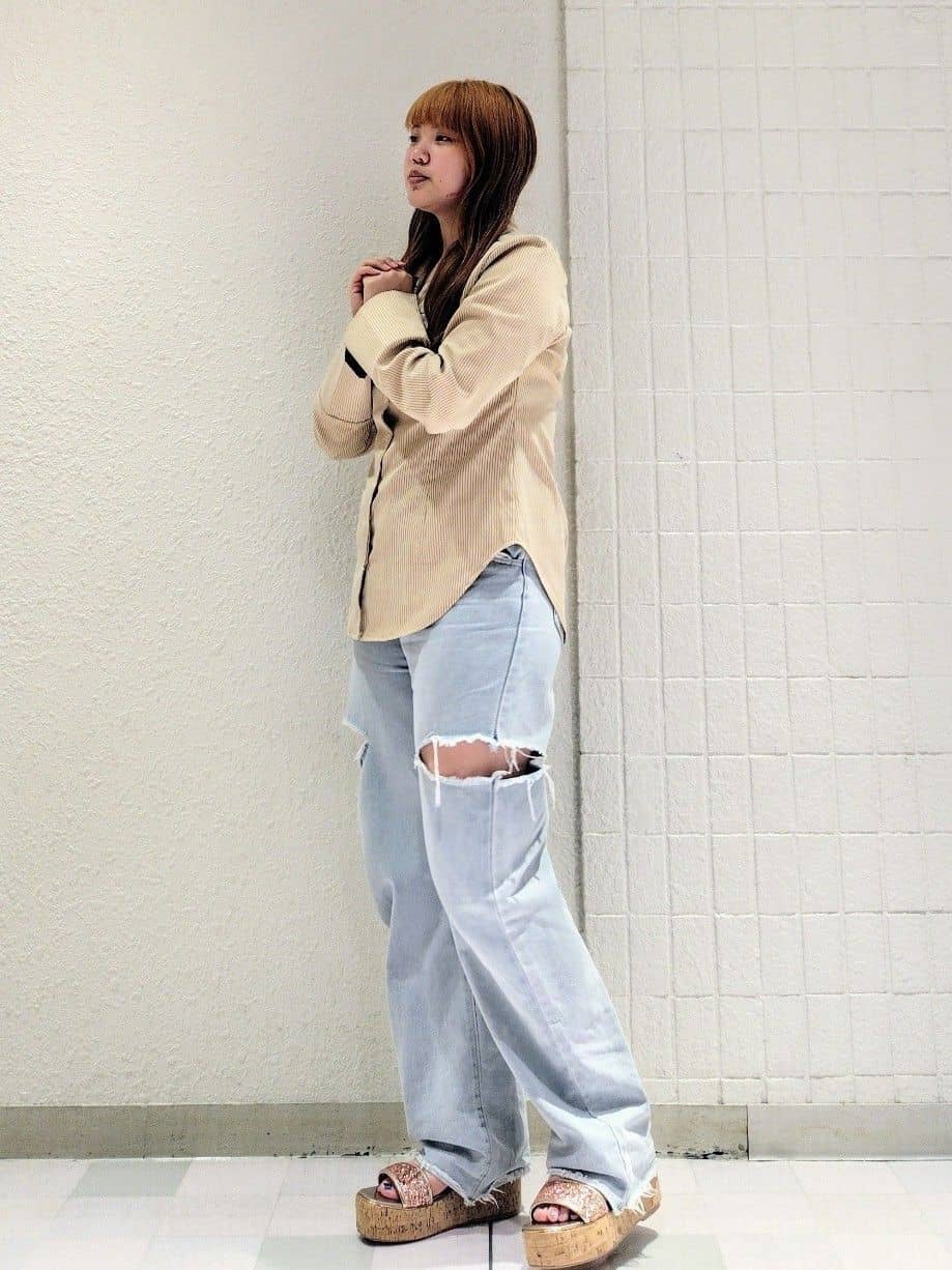 まいまいさんの「ESPERANZA｜グリッター&times;クリアベルト 厚底コルクサンダル」を使ったコーディネート