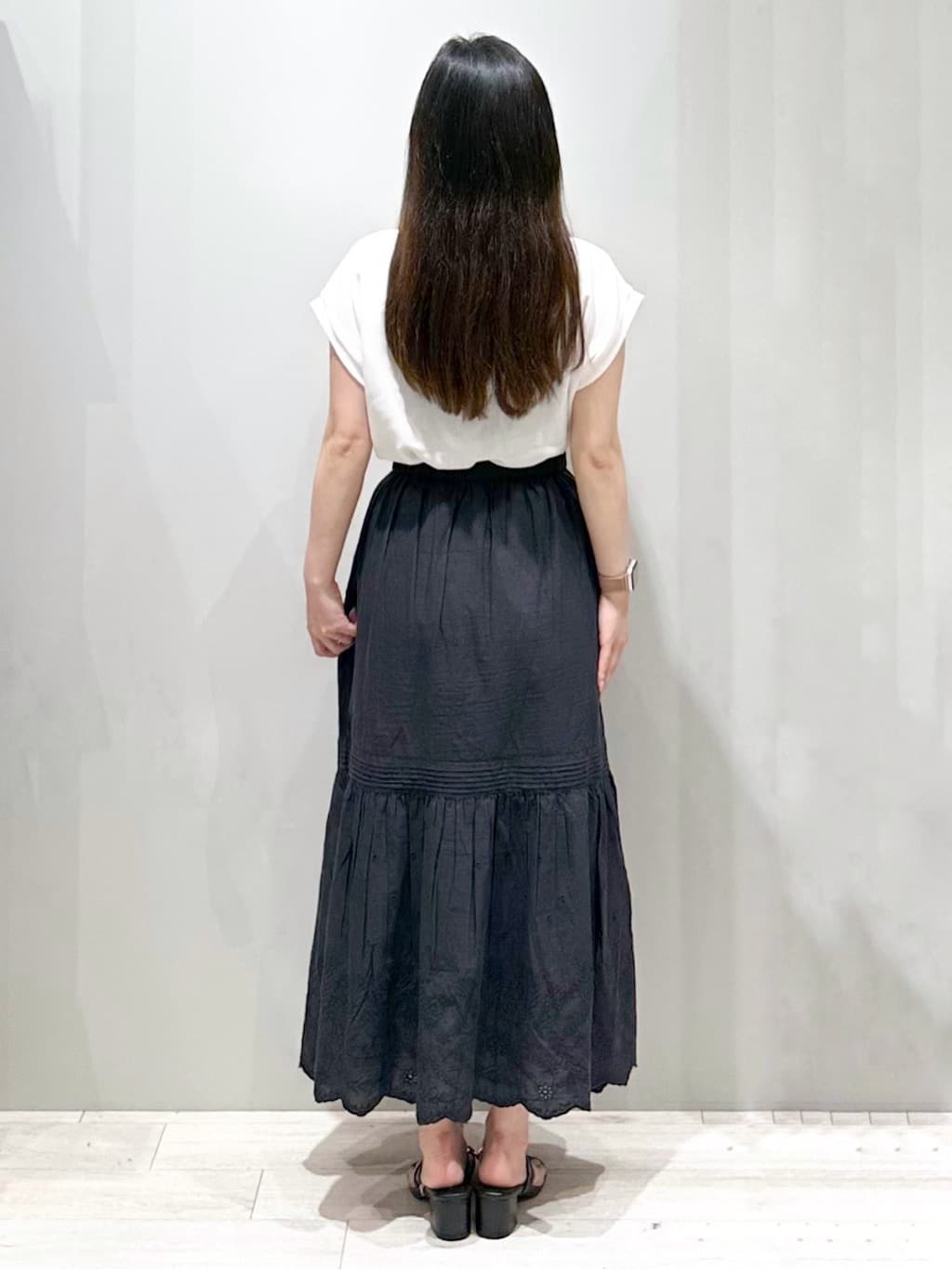 Iguさんの「THE SHOP TK｜◆アソートプリントTシャツ【防シワ／接触冷感／UV／洗濯機OK】」を使ったコーディネート