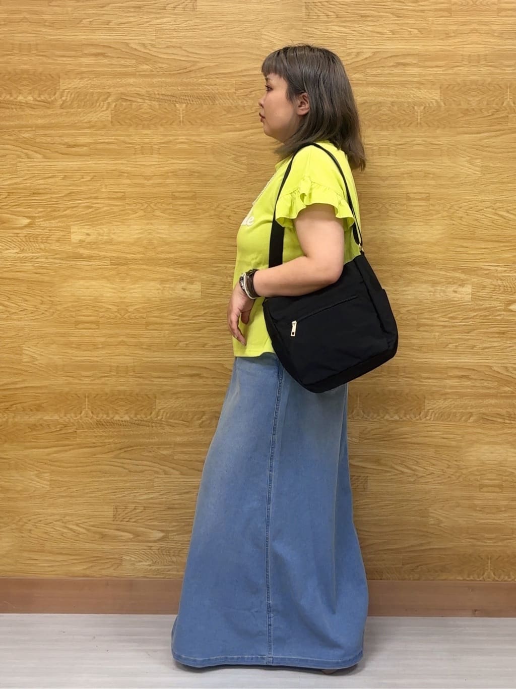 ぁむさんの「SHOO･LA･RUE｜【S-LL/汗ジミ軽減/ひんやり/UVカット】フリルTシャツ」を使ったコーディネート