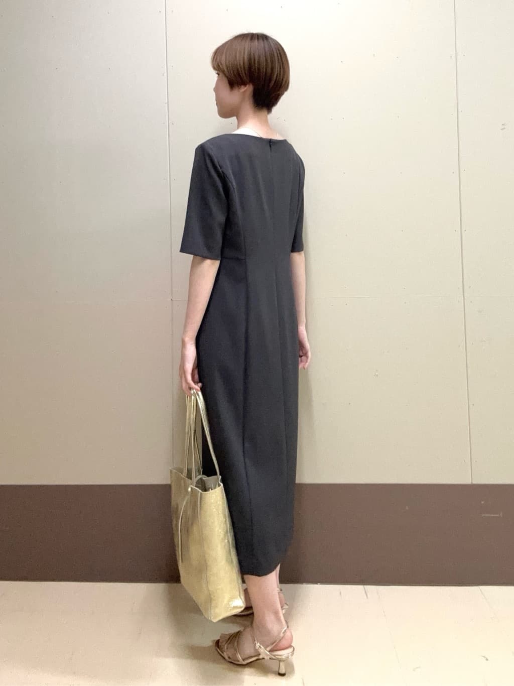 mioさんの「UNTITLED｜シャイニービーズネックレス」を使ったコーディネート