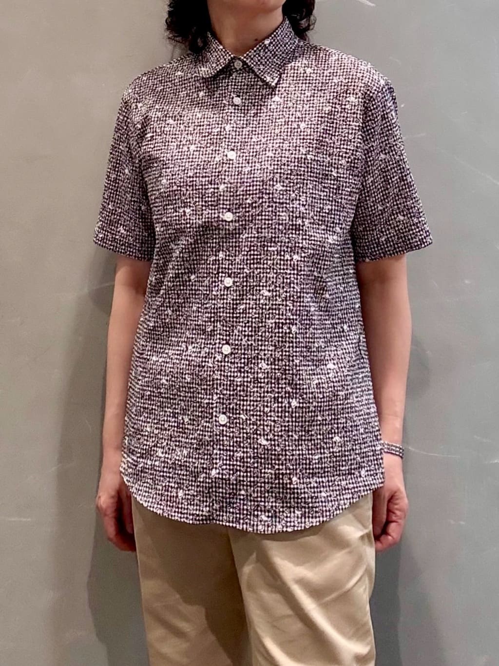 のぐみさんの「TAKEO KIKUCHI｜」を使ったコーディネート