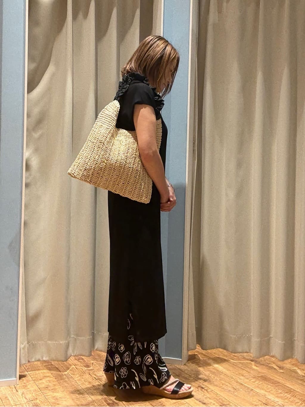 yuさんの「SHOO･LA･RUE｜【洗濯機可/柄が選べる】さらさら楽ちん プリーツ ワイドパンツ」を使ったコーディネート