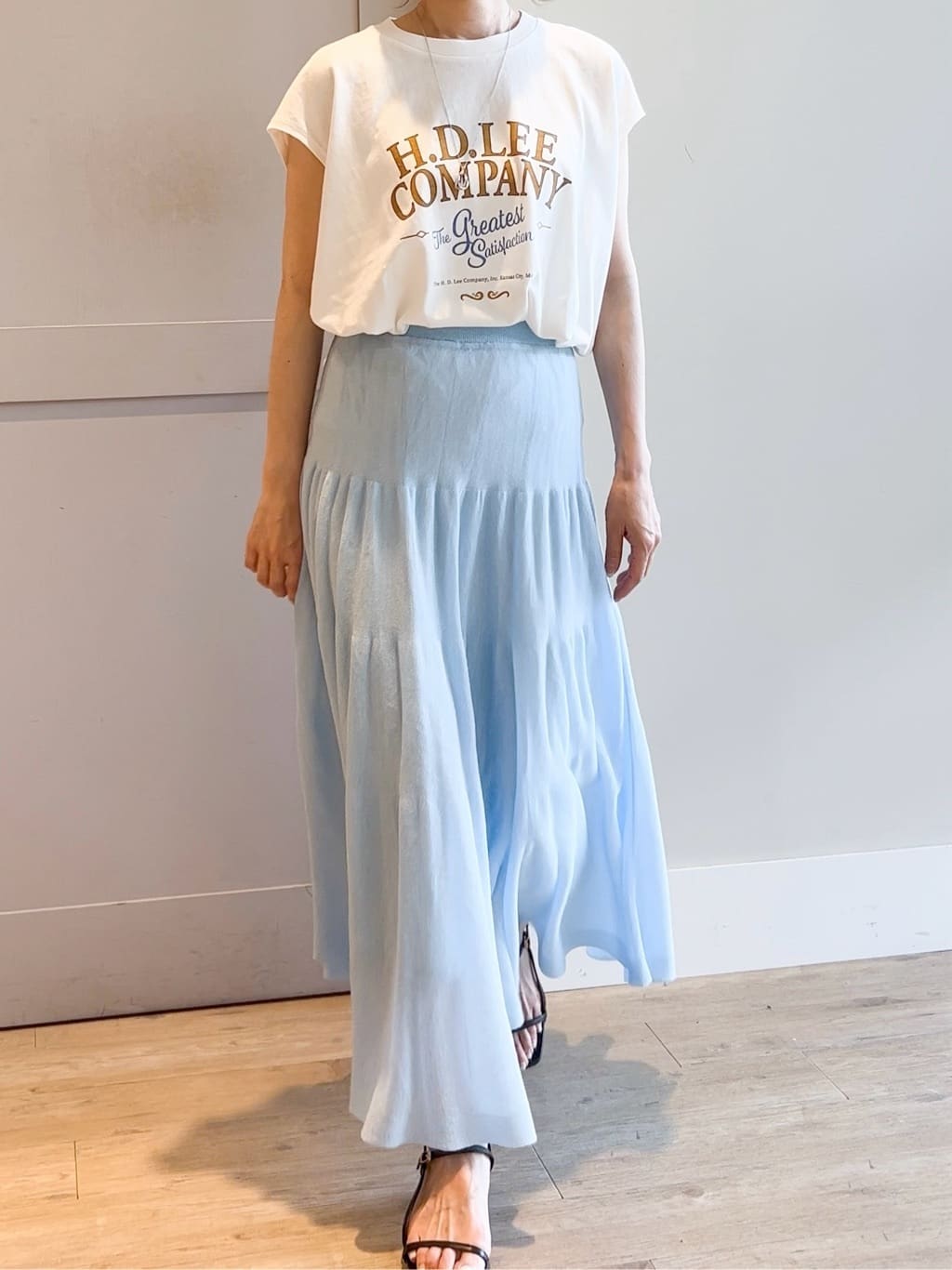 yamakoさんの「grove｜【Lee&times;grove別注】PRINT　SLEEVELESS T-SHIRTS」を使ったコーディネート