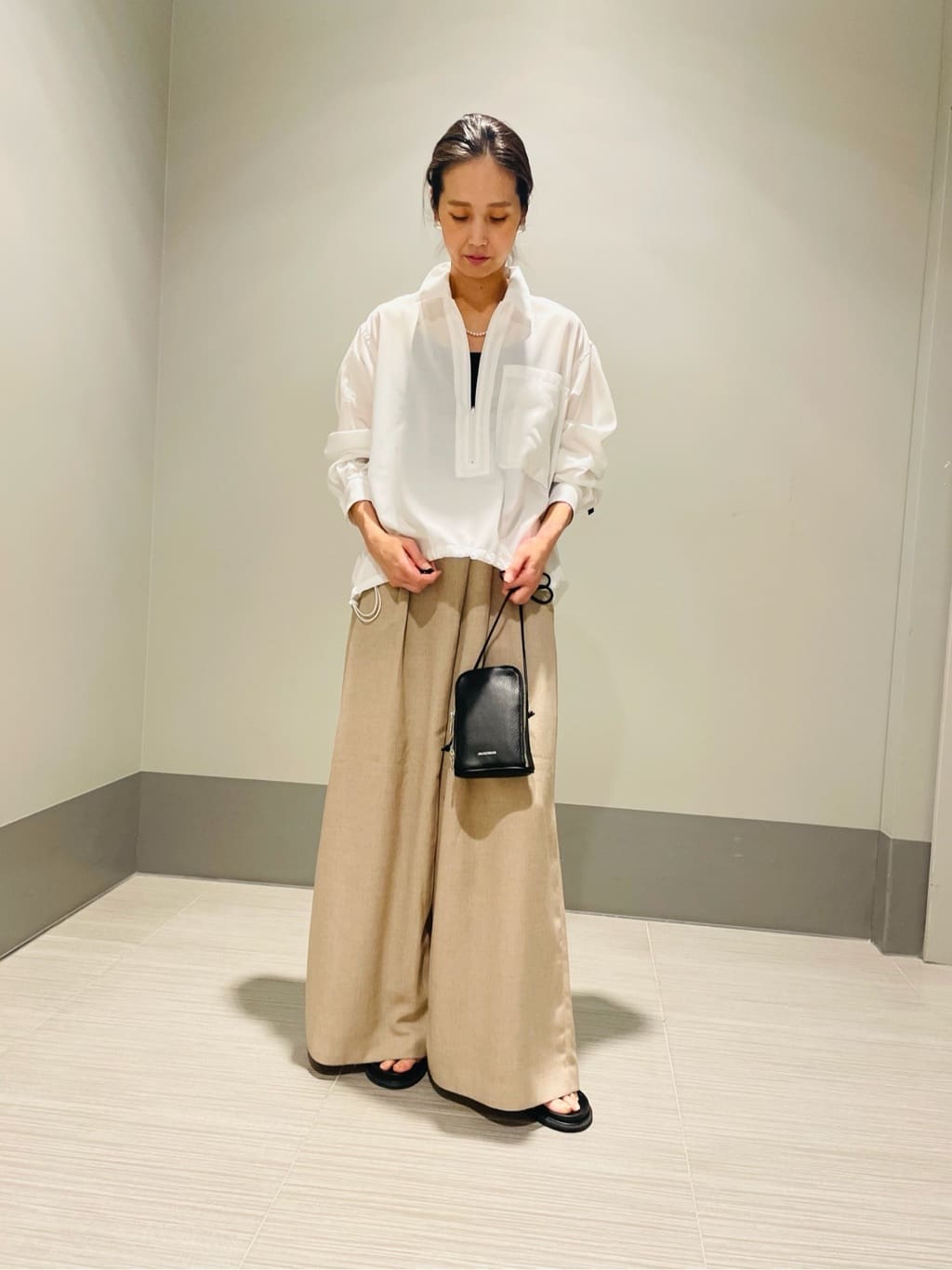 Annさんの「DRESSTERIOR｜◆シュリンクレザーマルチポーチ」を使ったコーディネート