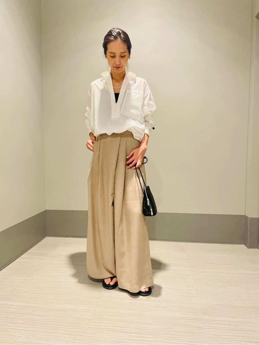 Annさんの「DRESSTERIOR｜◆シュリンクレザーマルチポーチ」を使ったコーディネート