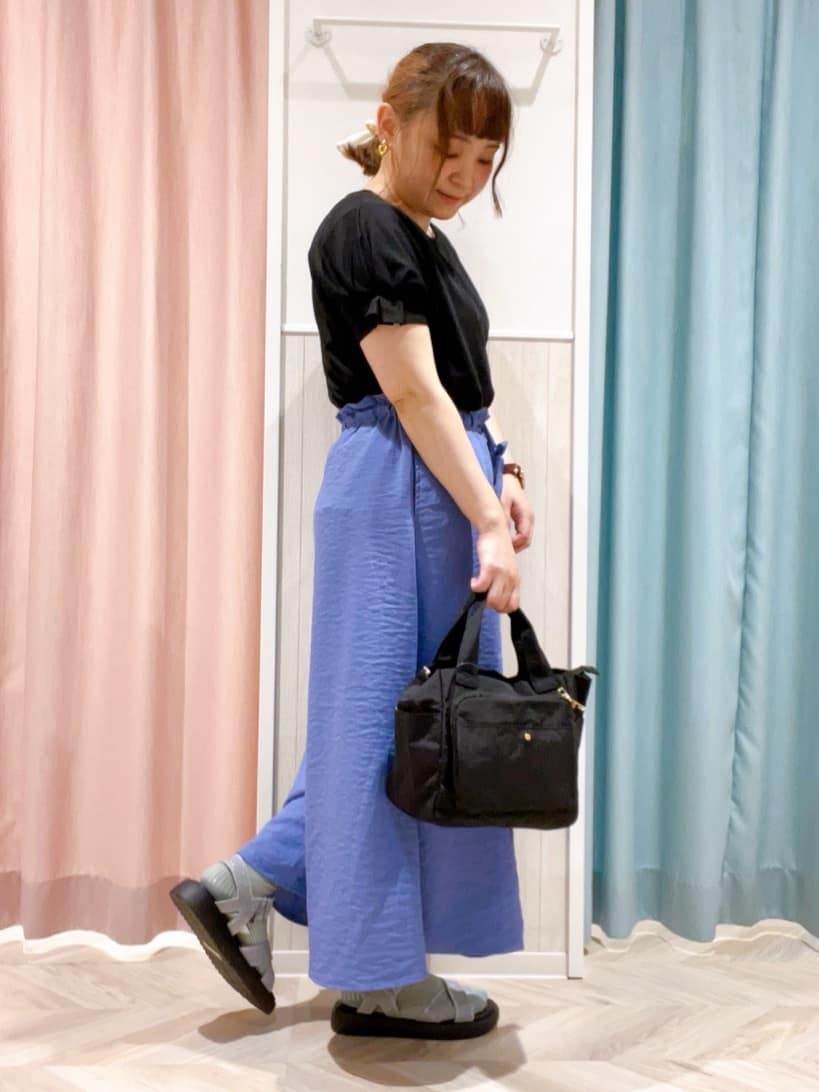 kitaさんの「SHOO･LA･RUE｜ニュアンスデザインがこなれ見え 刺繍デザイン シアーカーディガン」を使ったコーディネート