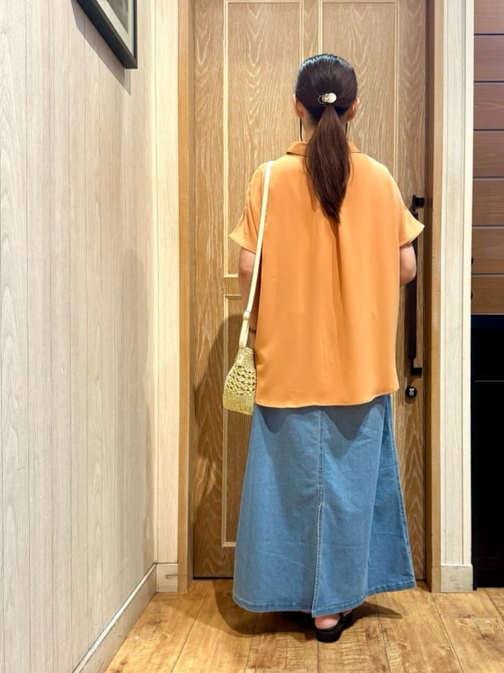 KAORIさんの「SHOO･LA･RUE｜【洗える/S-LL/プチプラ】さらっとすっきりきれい見え スキッパーブラウス」を使ったコーディネート