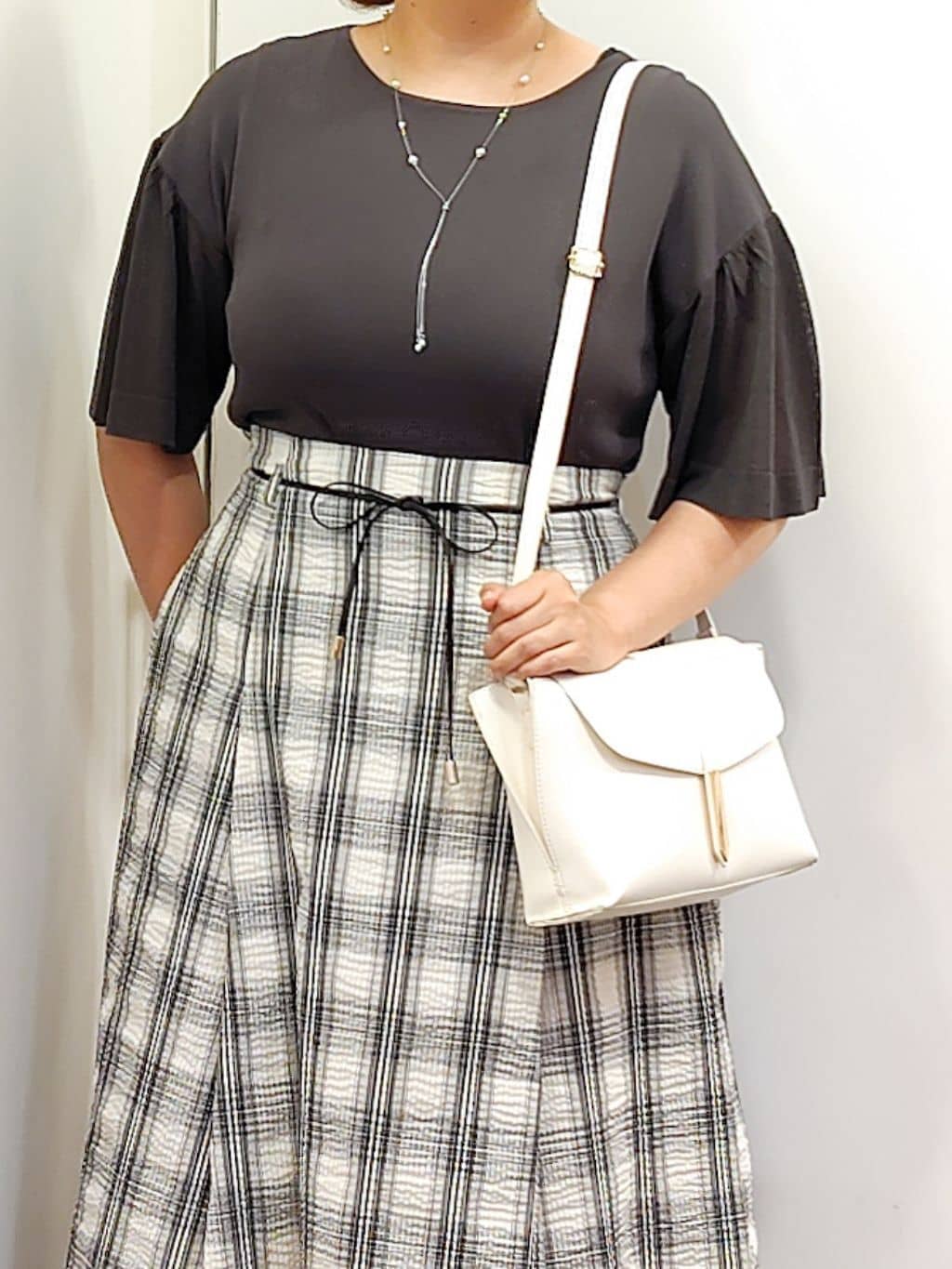 こんちゃんさんの「grove｜【人間工学】つつまれフィットパンプス【入卒対応可】」を使ったコーディネート
