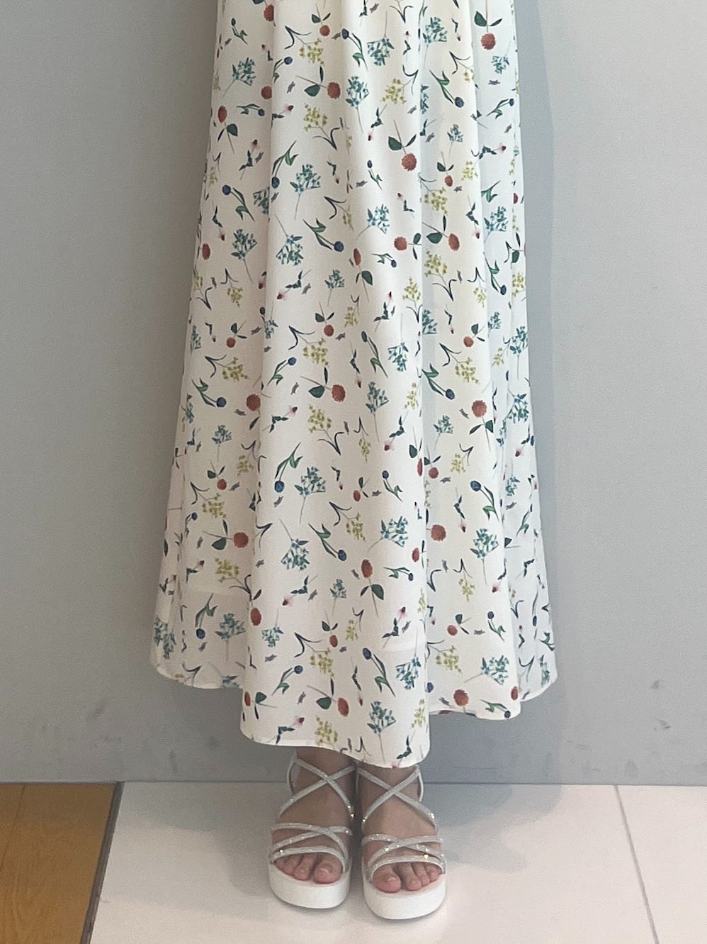 cotaniさんの「grove｜◆【コラボITEM】DILIGENCE PARLOUR キャミワンピース」を使ったコーディネート