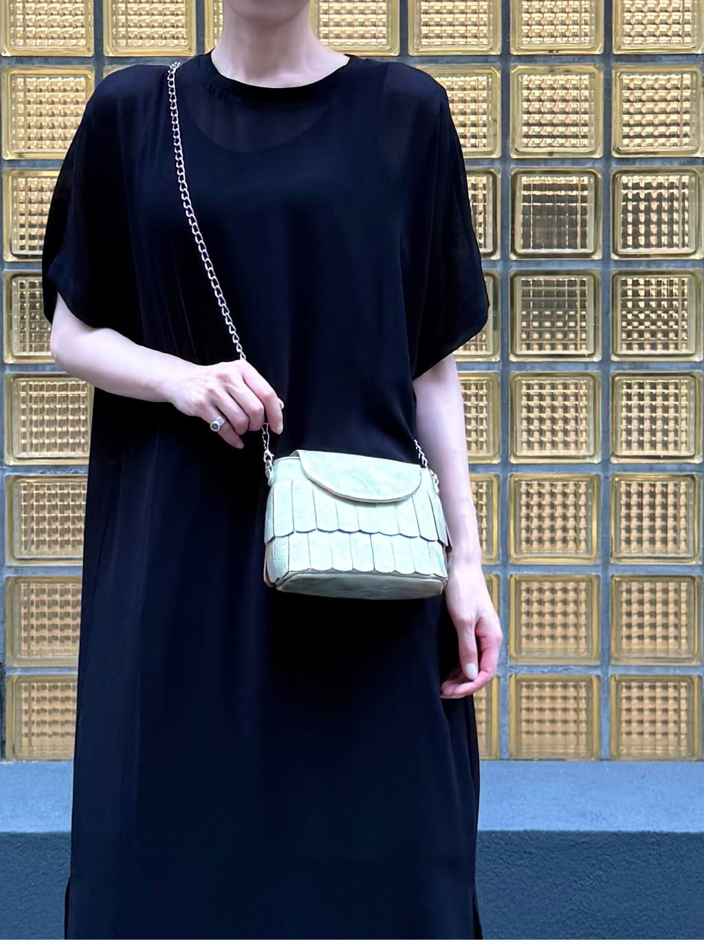 Kさんの「HIROKO HAYASHI｜チェーン付長財布用 ロングチェーン」を使ったコーディネート