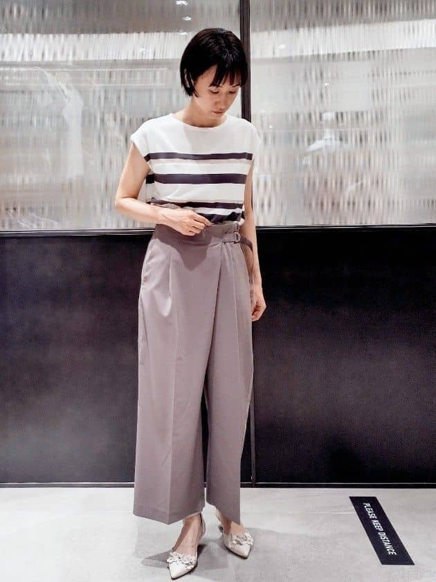 miuraさんの「index｜ラップストレートパンツ【接触冷感／抗ピル／洗濯機洗い可／イージーアイロン】」を使ったコーディネート