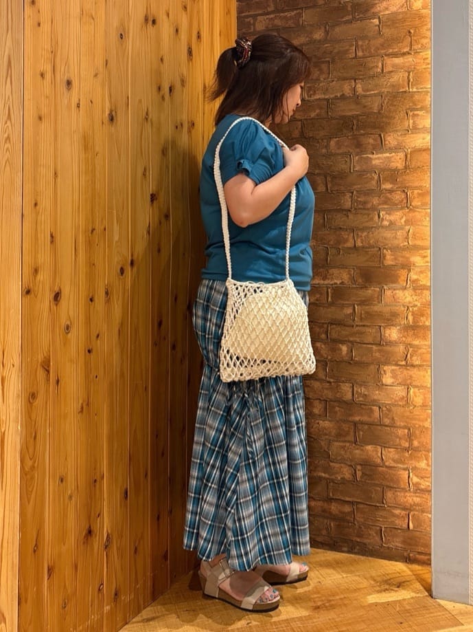 ゆかぴさんの「SHOO･LA･RUE｜【S-LL/UV/プチプラ】お袖タックで好印象 デザインTシャツ」を使ったコーディネート