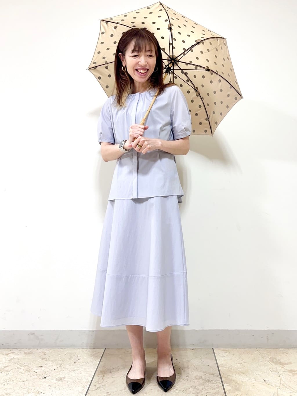 イト子さんの「Reflect｜◆【マシンウォッシュ可／撥水／雨の日OK！】レインシリーズブラウス」を使ったコーディネート