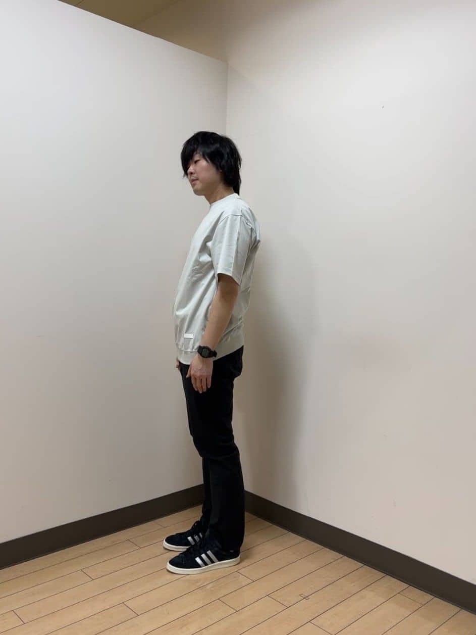 あきやまさんの「TAKEO KIKUCHI｜【抗菌防臭／5サイズ展開】ハイゲージポンチ Tシャツ」を使ったコーディネート