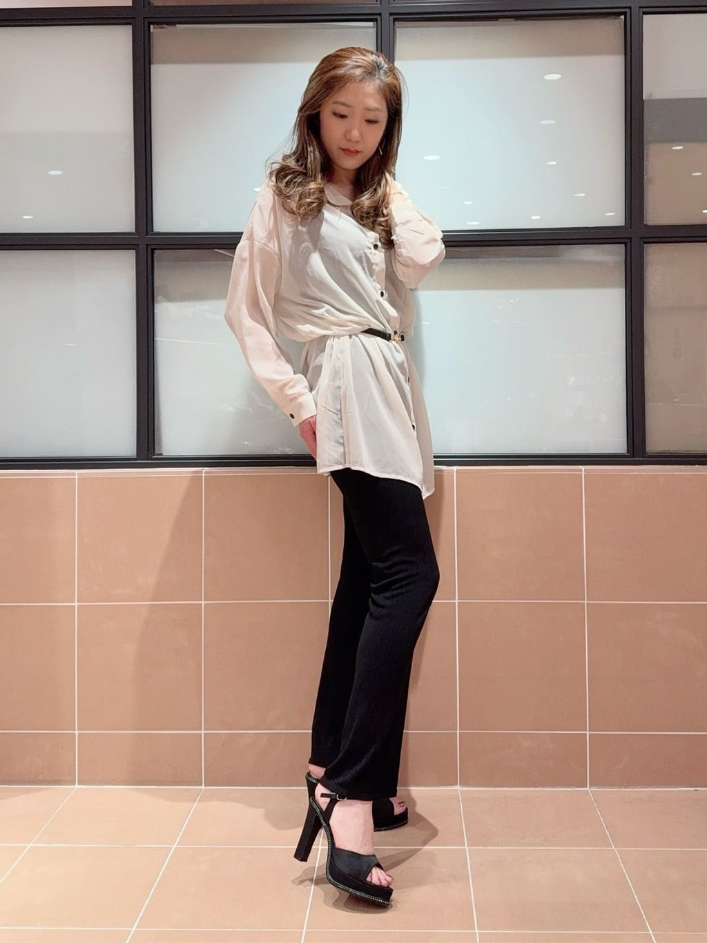 kaoriさんの「ESPERANZA｜ラインストーンコバサンダル」を使ったコーディネート