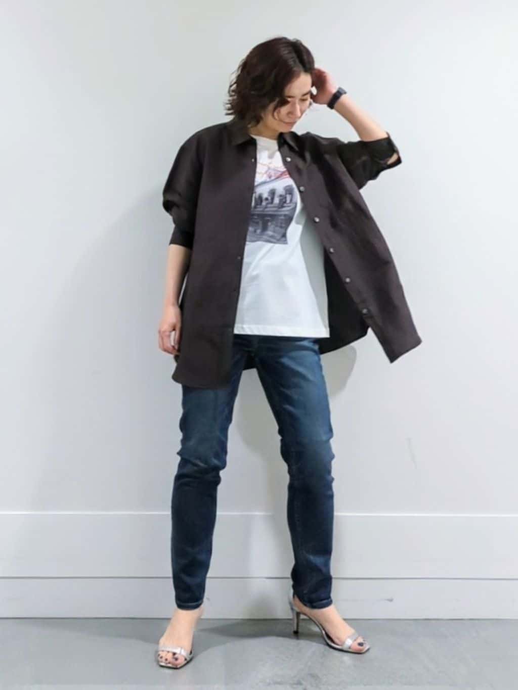 ミズタさんの「UNTITLED｜【Healthy DENIM&times;UNTITLED】別注 R Mrytle（リマートル）テーパードデニム」を使ったコーディネート