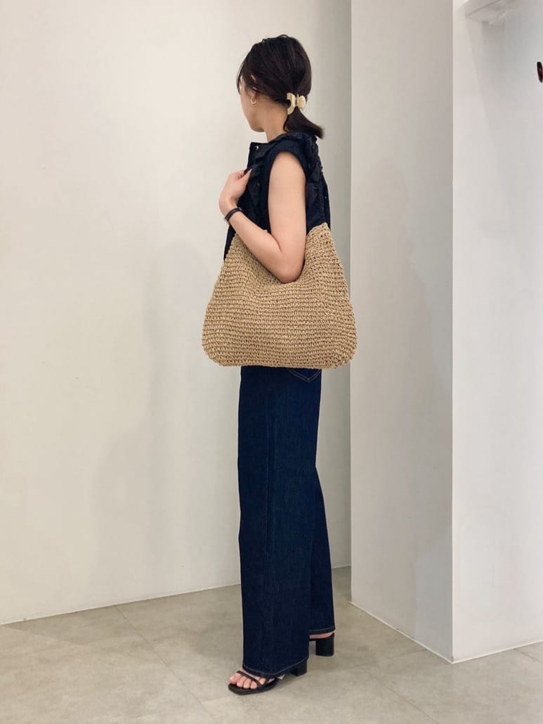 kanakoさんの「grove｜【Lee&times;grove別注】STRAIGHT DENIM PANTS」を使ったコーディネート