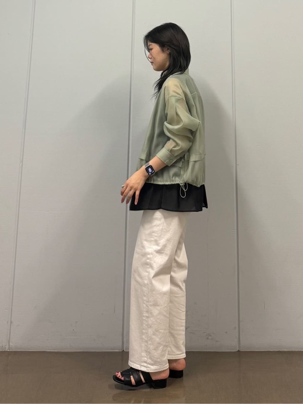 mizukiさんの「INDIVI｜【洗える／レイヤードにも活躍】ペプラムインナートップス」を使ったコーディネート