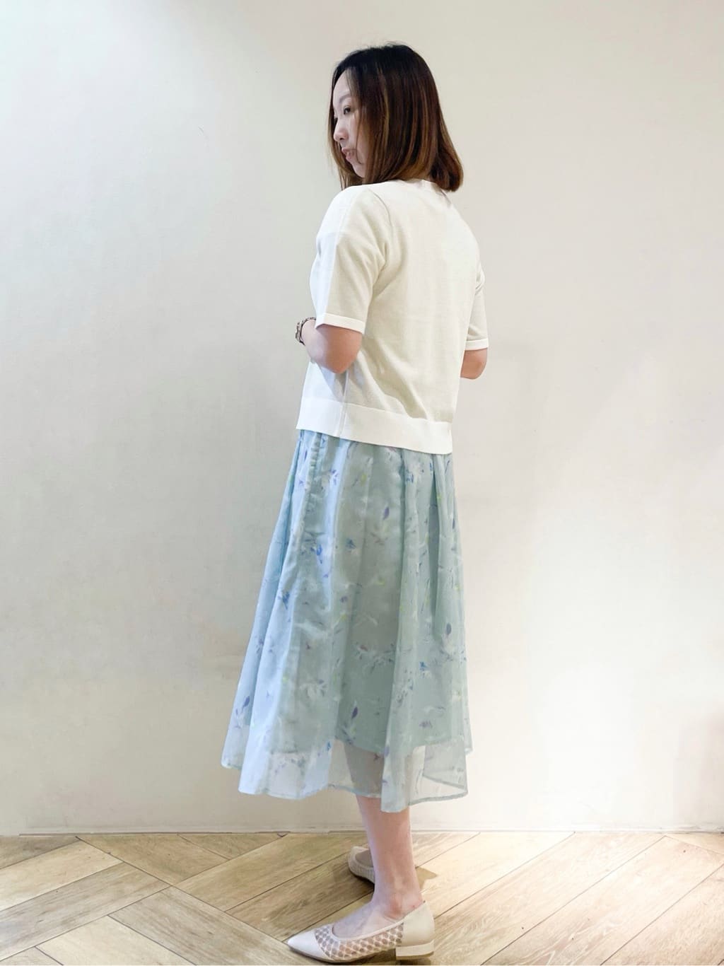 makiさんの「index｜◆シアーフラワーフレアスカート【洗濯機洗い可】」を使ったコーディネート