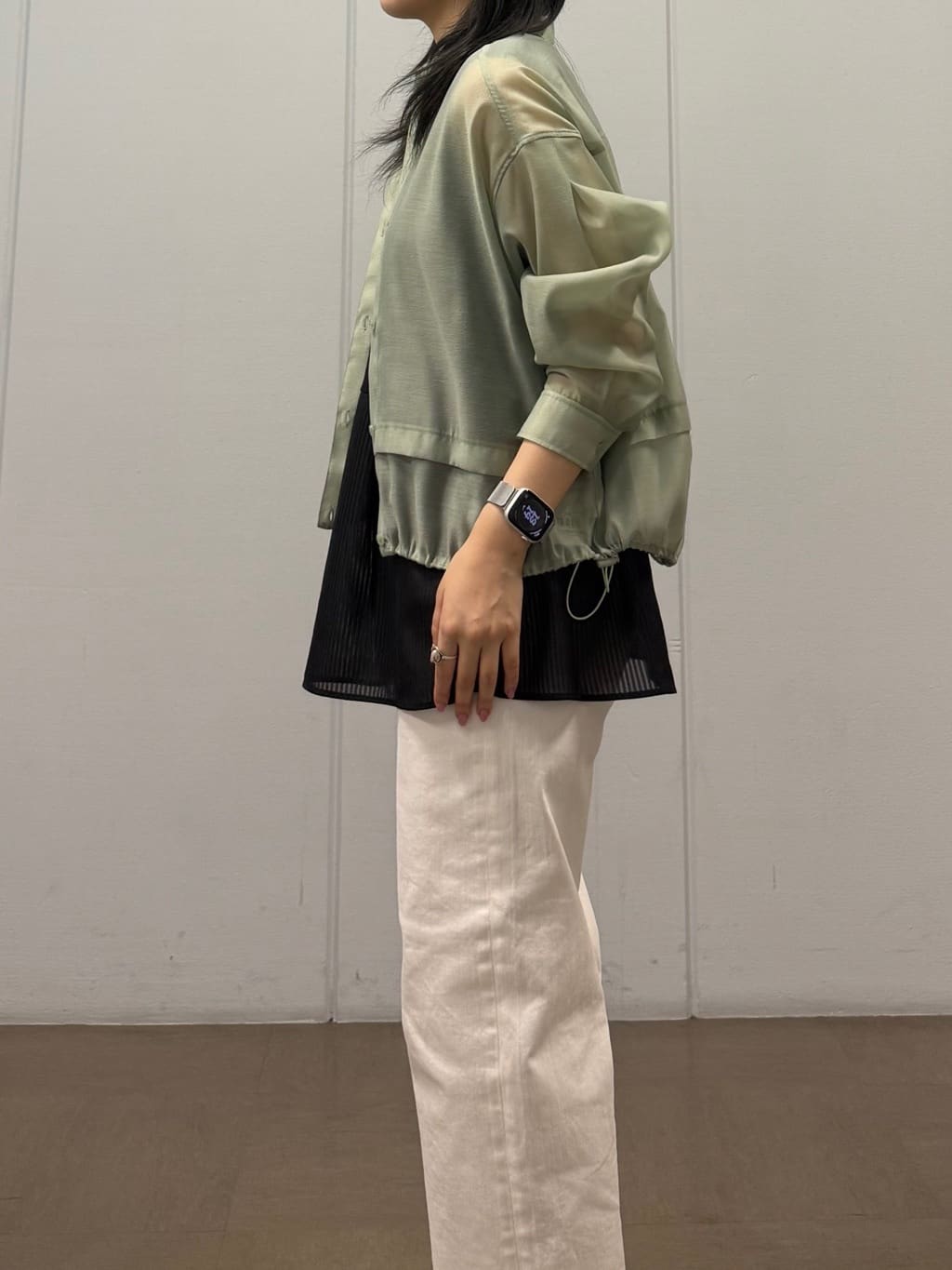 mizukiさんの「INDIVI｜【洗える／レイヤードにも活躍】ペプラムインナートップス」を使ったコーディネート