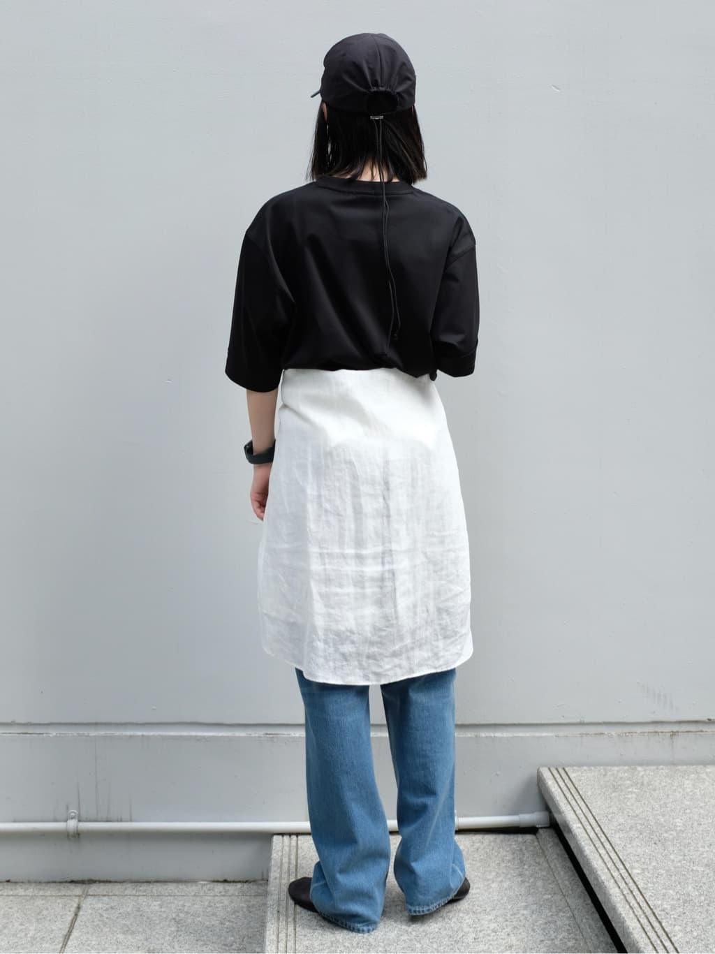 Kishimotoさんの「DRESSTERIOR｜【ウォッシャブル】テーパードコンフォートデニム」を使ったコーディネート