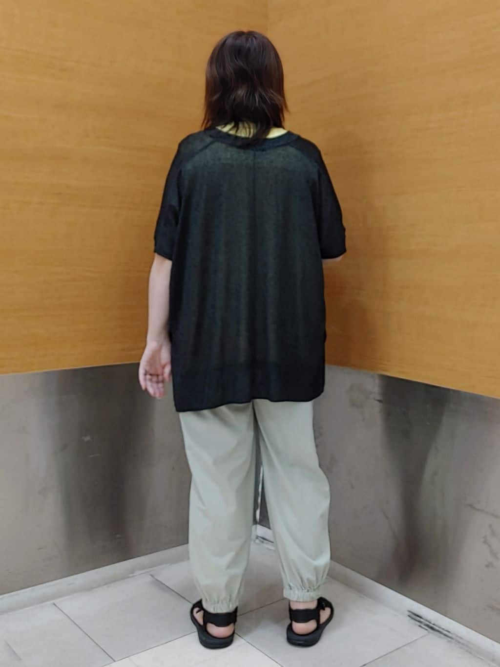 rokoさんの「THE SHOP TK｜異素材切替フォトプリントTシャツ【洗える】」を使ったコーディネート