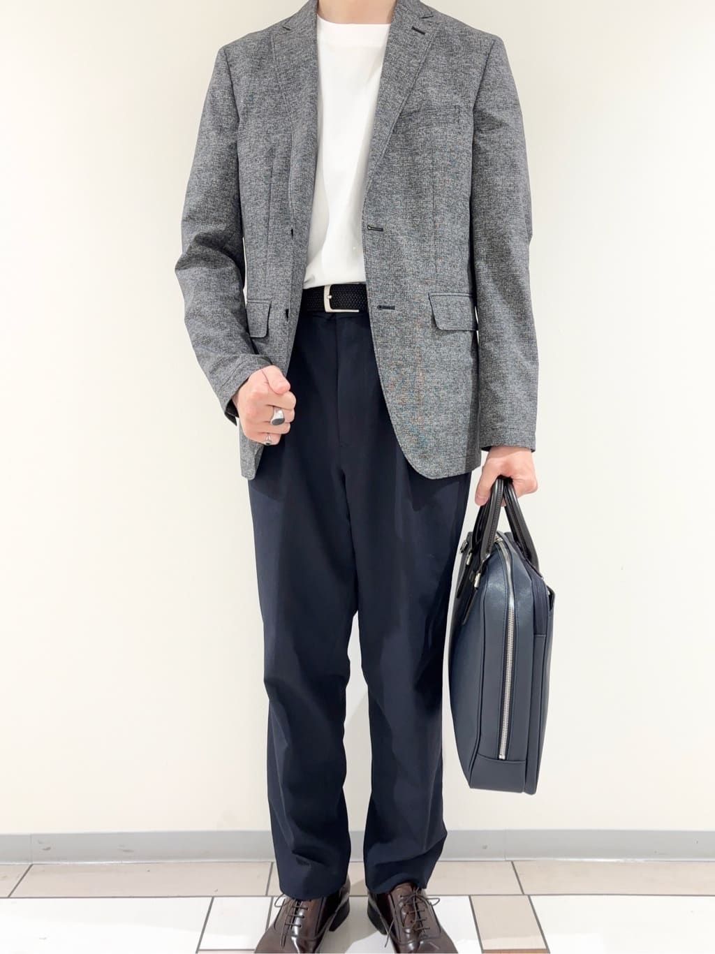 及川さんの「TAKEO KIKUCHI｜【抗菌防臭】COOL DOTS（R）ドビープリント ジャケット」を使ったコーディネート