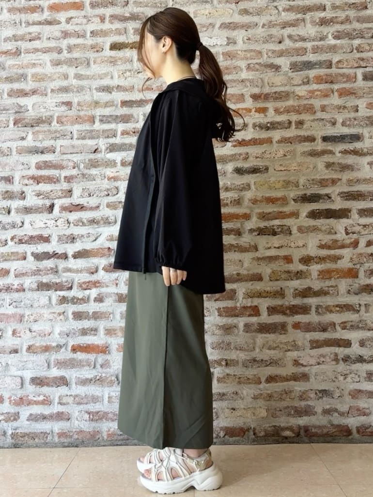 tokiさんの「THE SHOP TK｜【mizugiwa/ラッシュガード】フロントジップパーカ/セットアップ可/接触冷感/UVケア/洗濯機」を使ったコーディネート