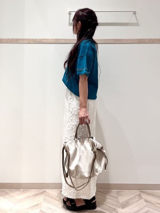 nanaさんの「SHOO･LA･RUE｜◆【高レビュー】スポーティで上品 大人のためのテープスポサン」を使ったコーディネート