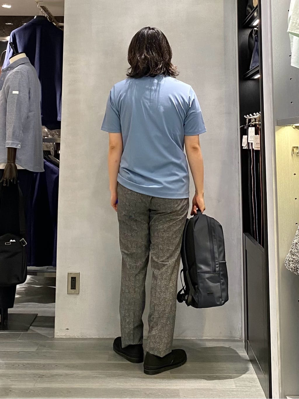 nishiさんの「TAKEO KIKUCHI｜【抗菌防臭】COOL DOTS（R）ドビープリント パンツ」を使ったコーディネート