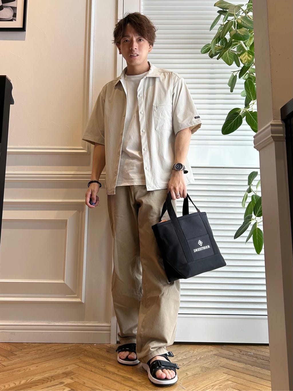 須田　慎二郎さんの「DRESSTERIOR｜」を使ったコーディネート